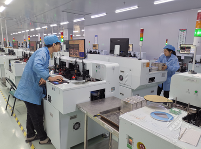 赤壁高新區(qū) 企業(yè)建設(shè)與生產(chǎn)雙線并進(jìn) 嬰幼兒用品產(chǎn)業(yè)勢(shì)頭強(qiáng)勁